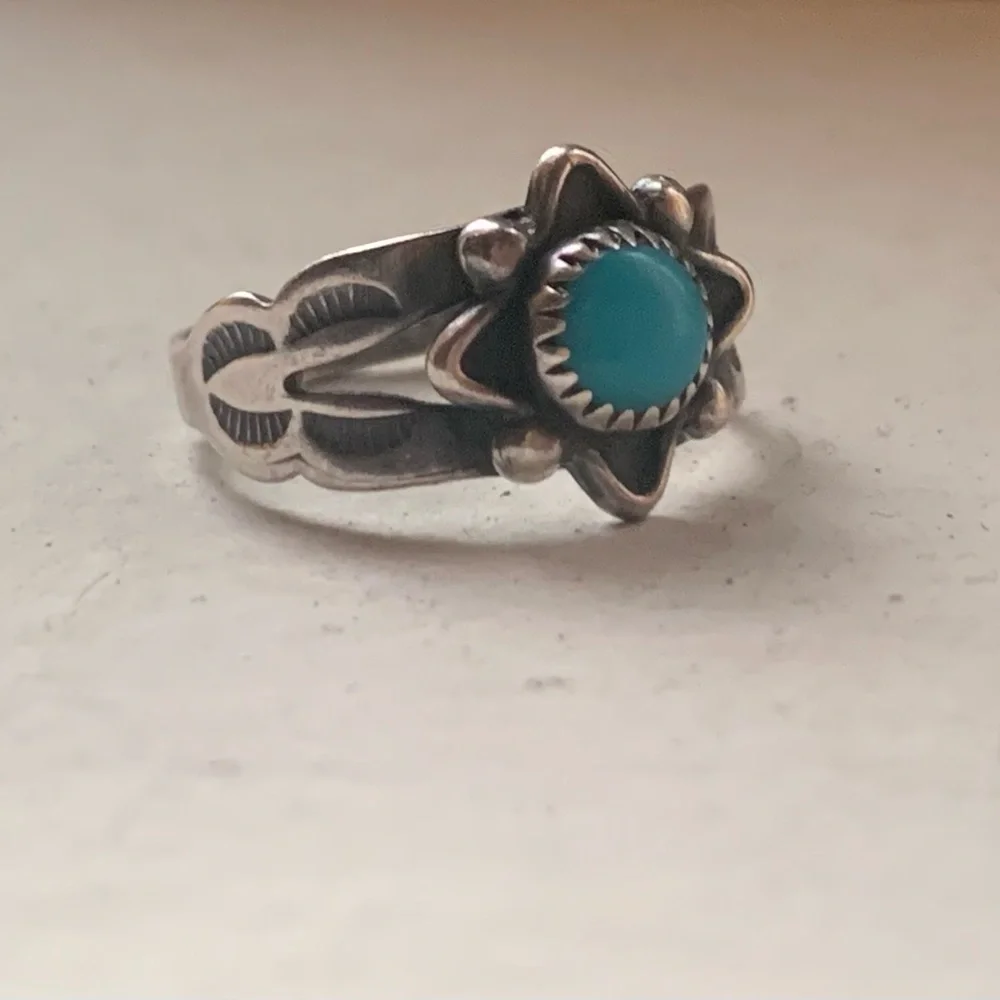 Vintage Turquoise Flower Sterling Silver Pinky Ring
